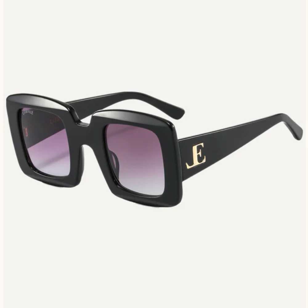 LORVAE GLASSES- MAIN EVENT